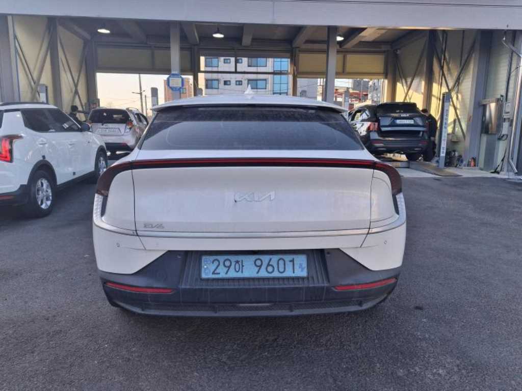 KIA EV6 - Vista 3