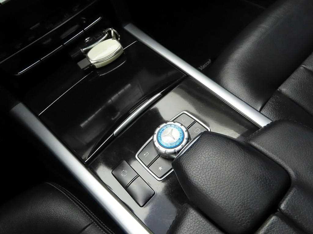 Mercedes Benz E class - Vista 11