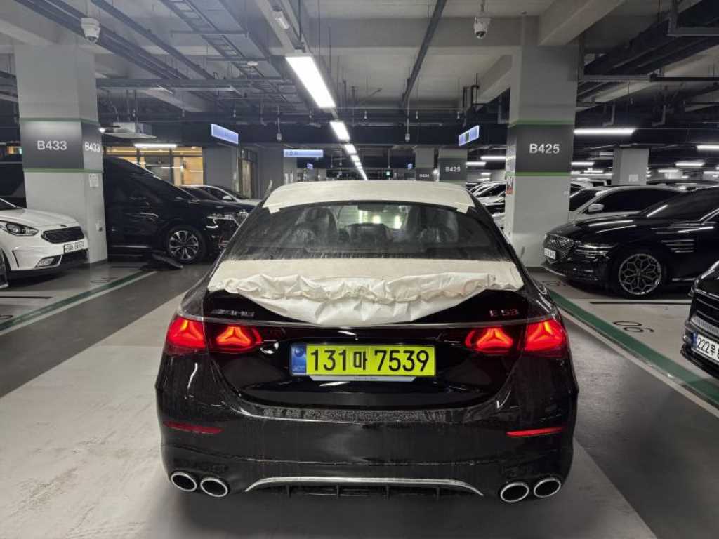 Mercedes Benz E class - Vista 5