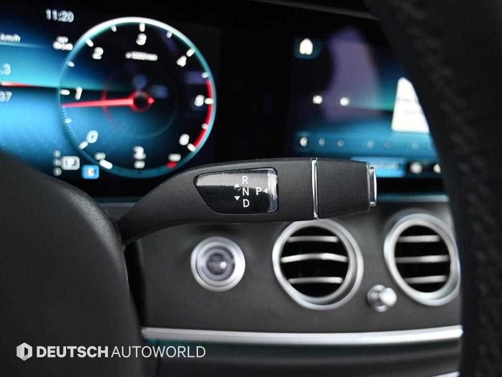 Mercedes Benz E class - Vista 9