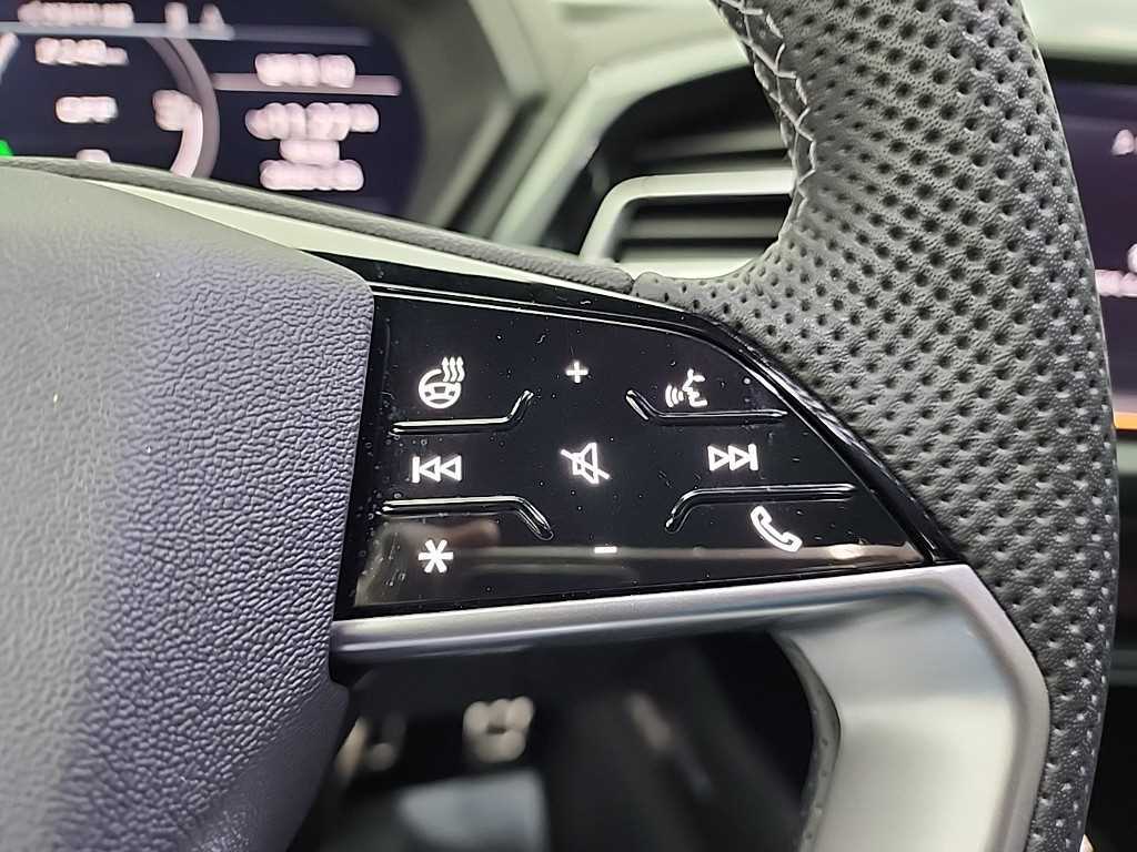 Audi Q4 2025 Negro - Importación desde Corea - HF Imports Iquique - Foto 17