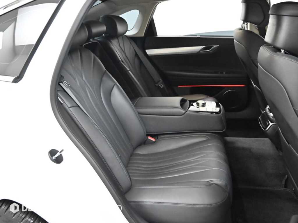 Genesis G80 - Vista 12