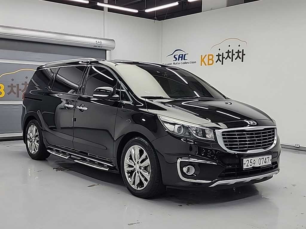 KIA Carnival - Vista 4