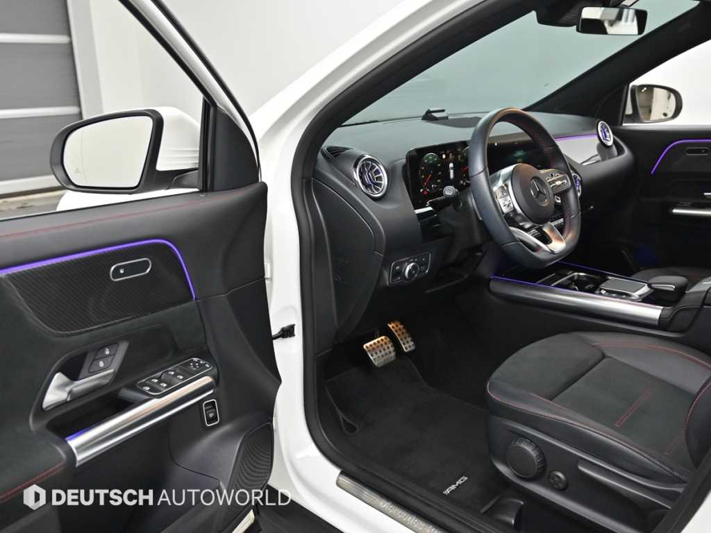 Mercedes Benz GLA Class - Vista 11