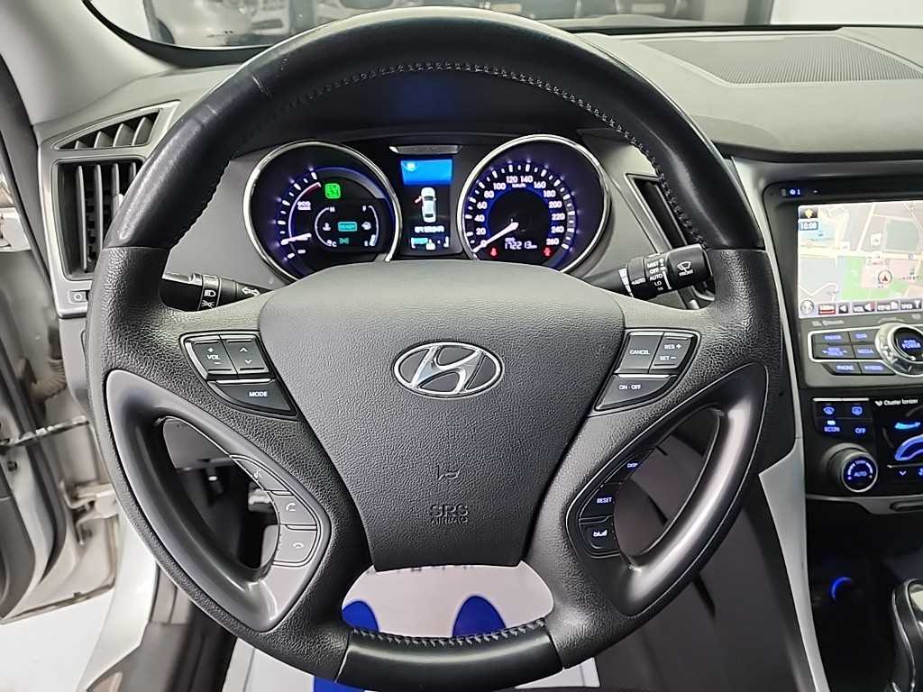 HYUNDAI Sonata - Vista 9
