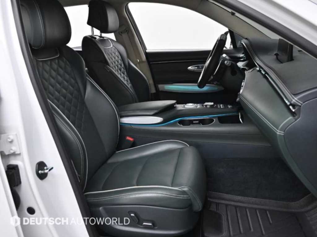 Genesis GV70 - Vista 10