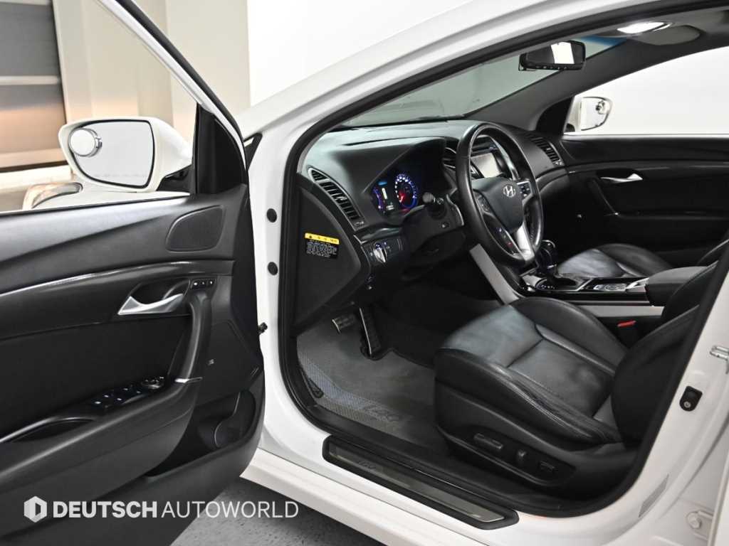 HYUNDAI i40 - Vista 11