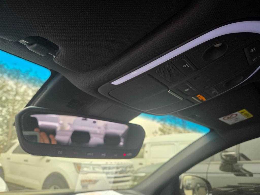 Genesis G70 - Vista 10