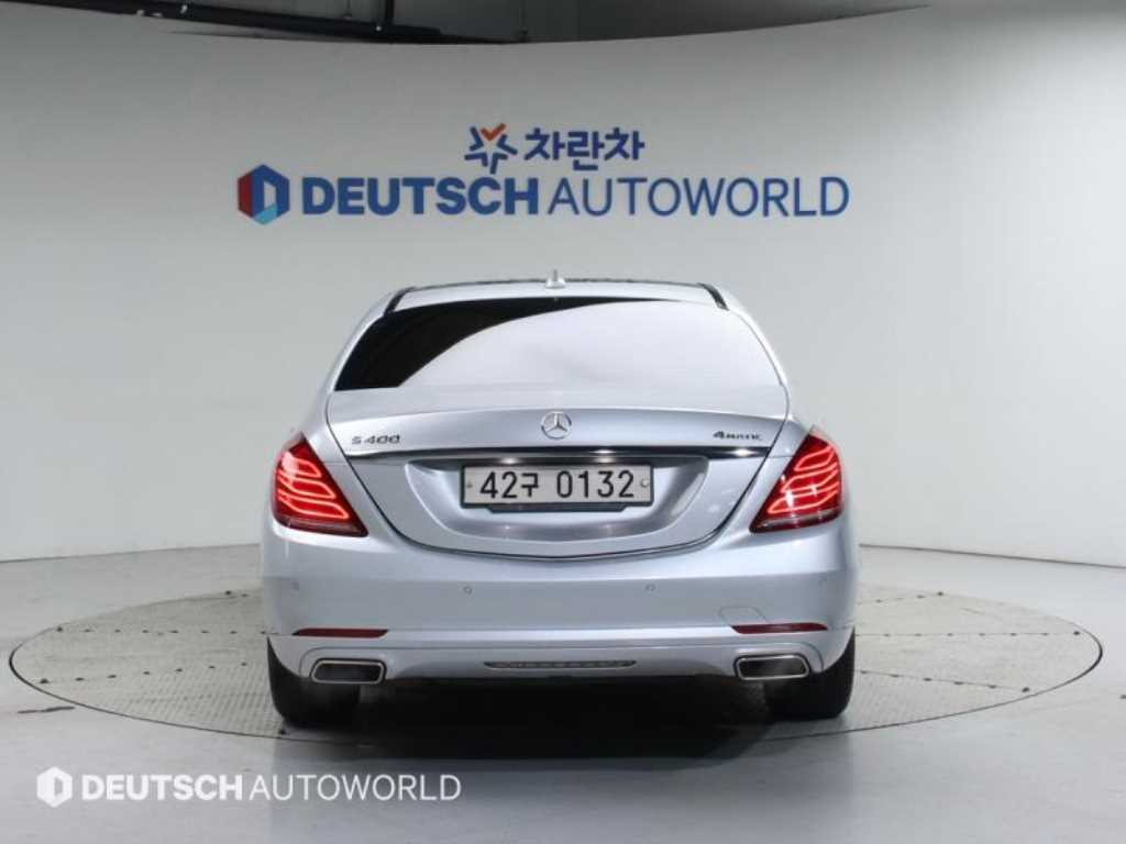 Mercedes Benz S Class - Vista 4