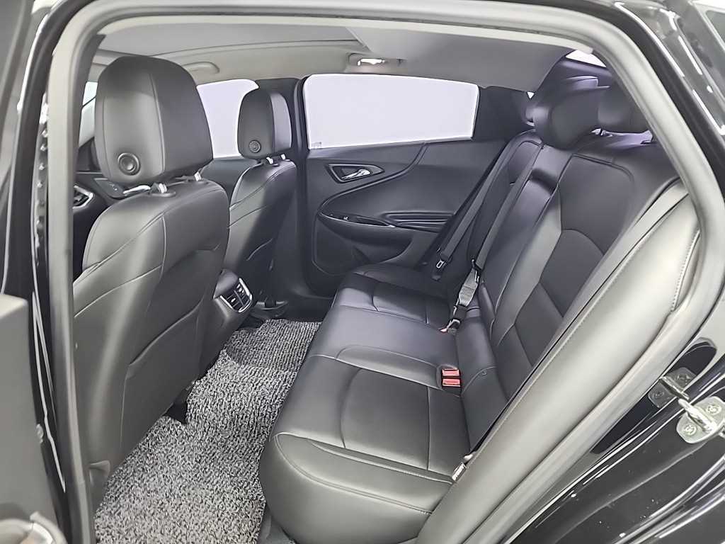 Chevrolet Malibu - Vista 10