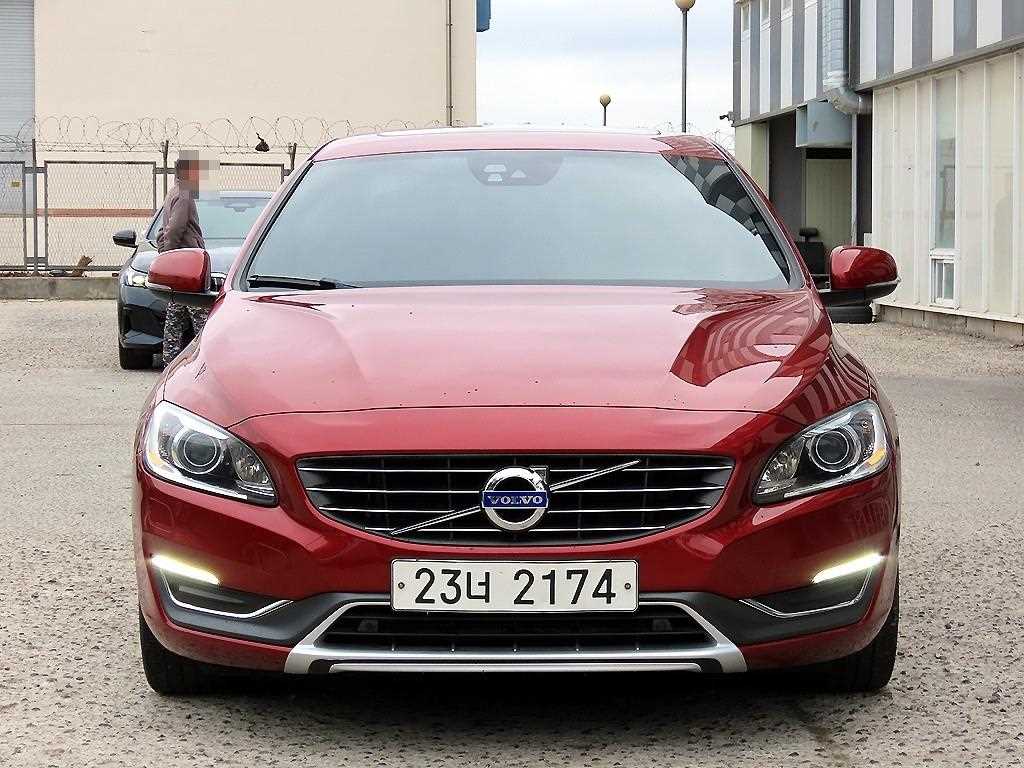 Volvo S60 2014 Rojo - Importación desde Corea - HF Imports Iquique - Foto 1