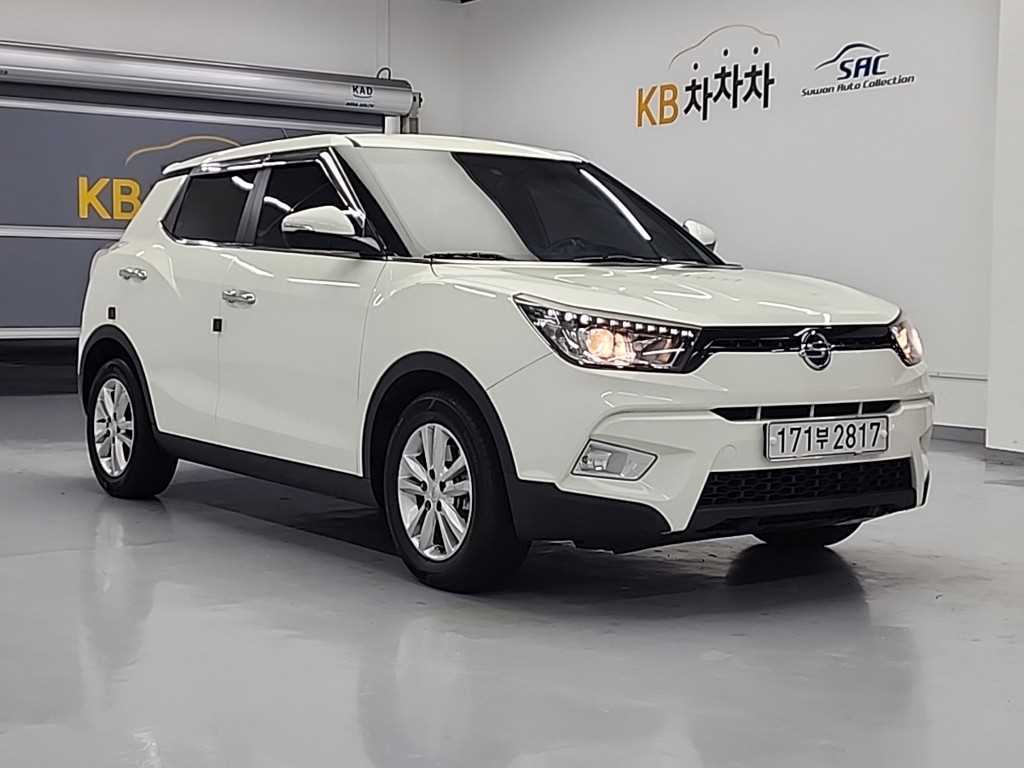 Ssangyong Tivoli - Vista 4