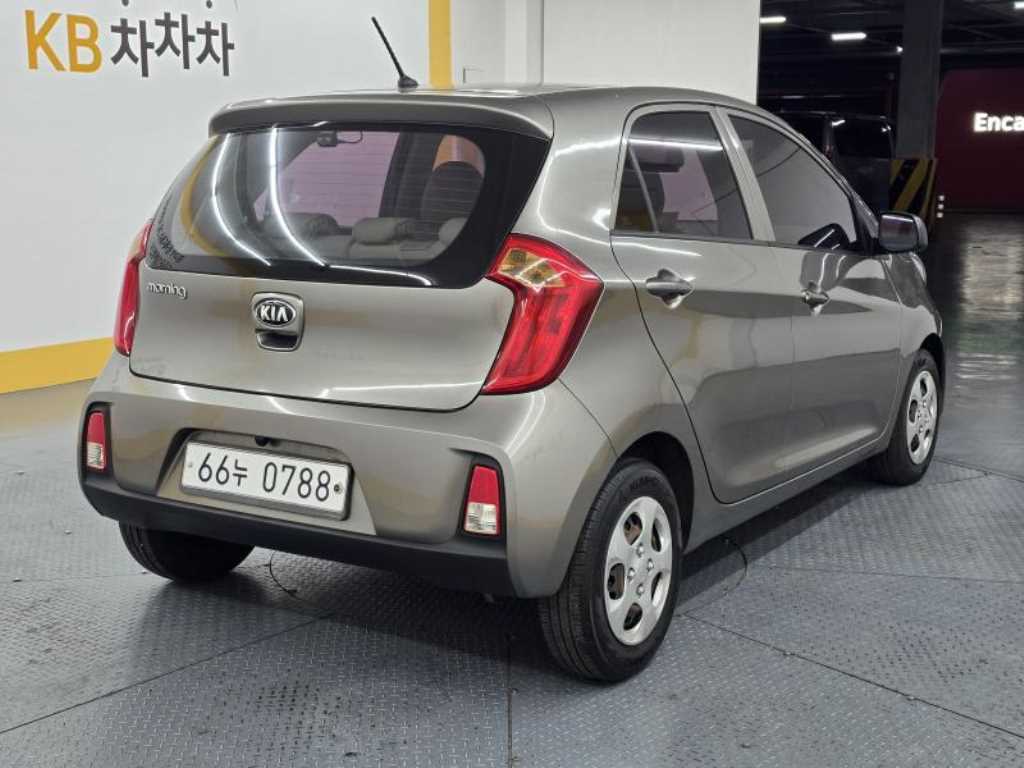 KIA Morning - Vista 4