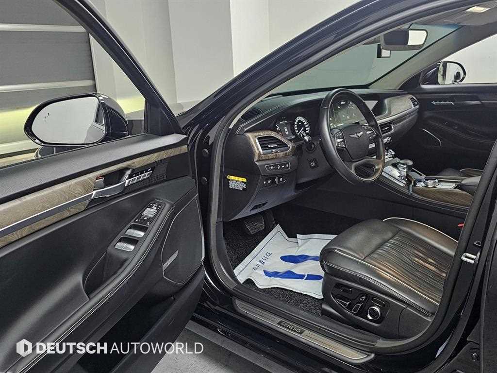 Genesis G90 - Vista 11