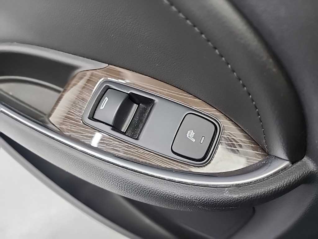 Chevrolet Malibu 2017 Negro - Importación desde Corea - HF Imports Iquique - Foto 14