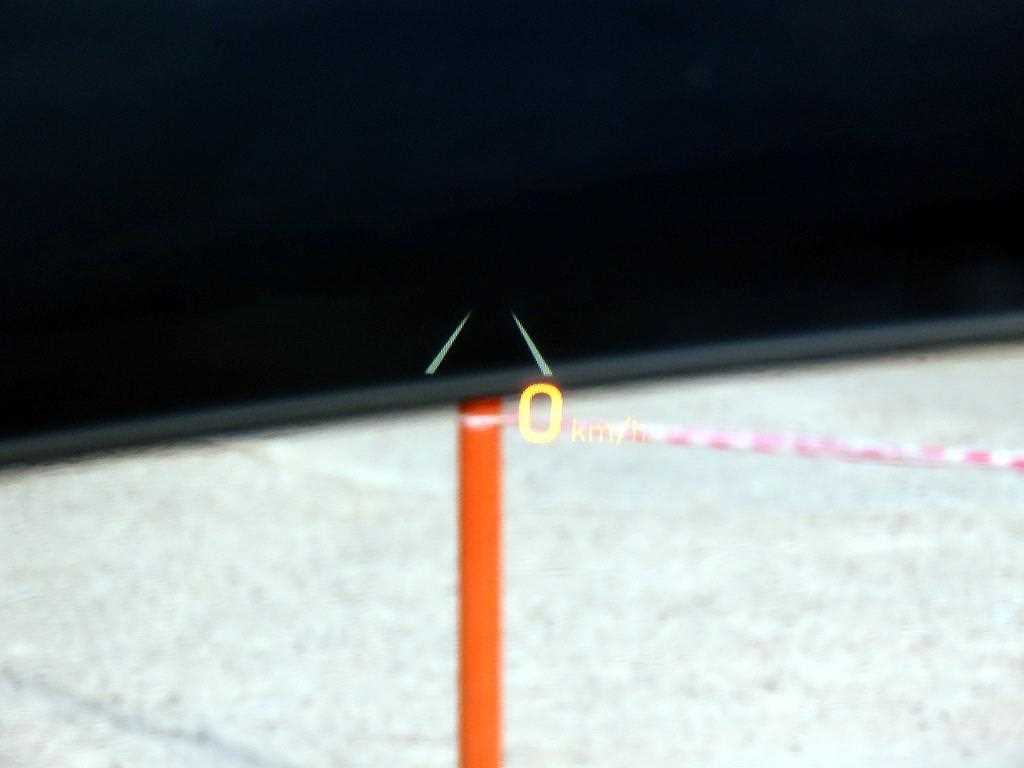 Genesis EQ900 - Vista 10