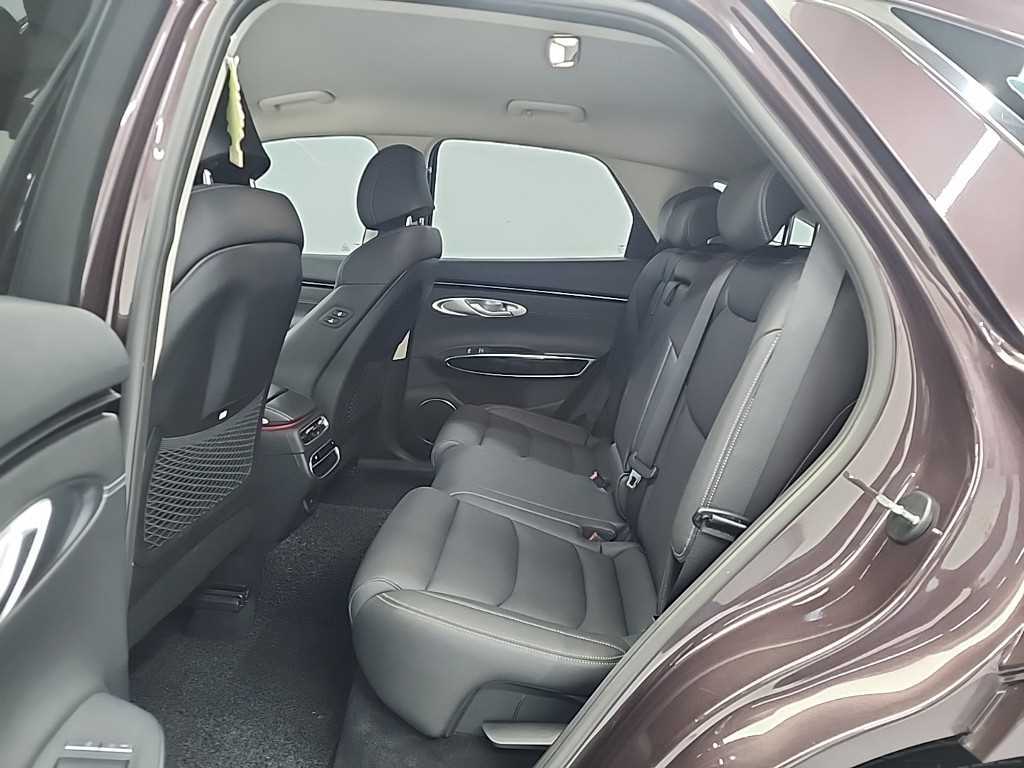 Genesis GV70 - Vista 12