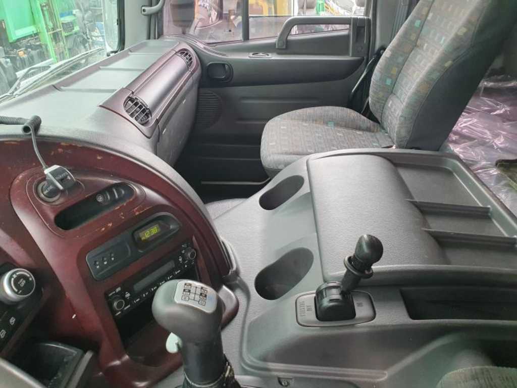 medium and large cargo truck 2018 Amarillo - Importación desde Corea - HF Imports Iquique - Foto 16