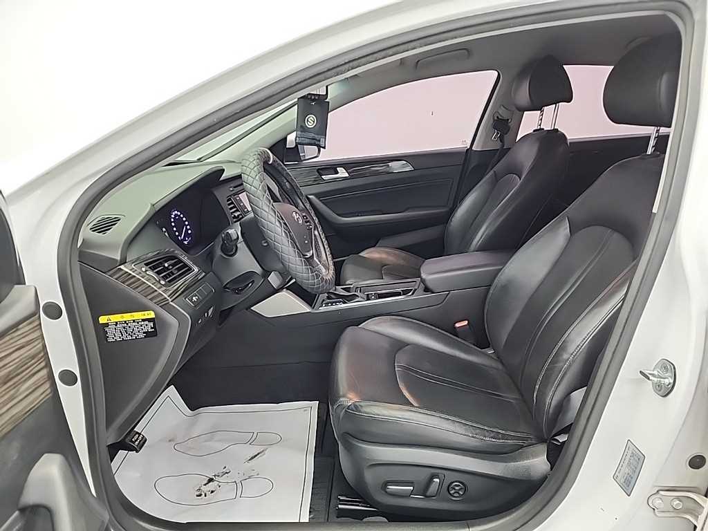 HYUNDAI Sonata - Vista 11