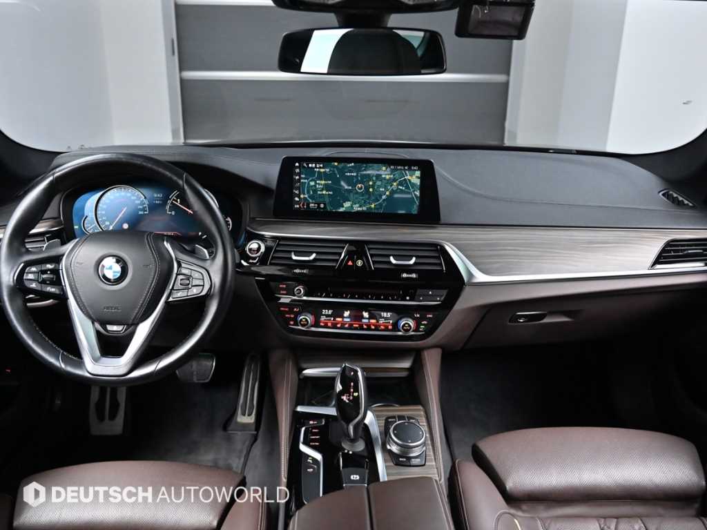 BMW 5 Series - Vista 7