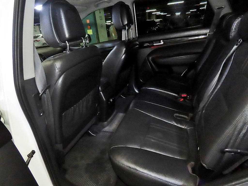 KIA Sorento - Vista 7