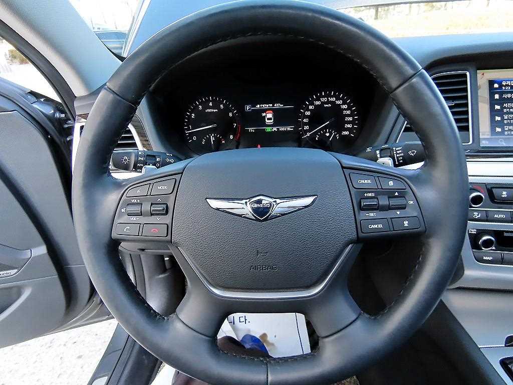 Genesis G80 - Vista 8