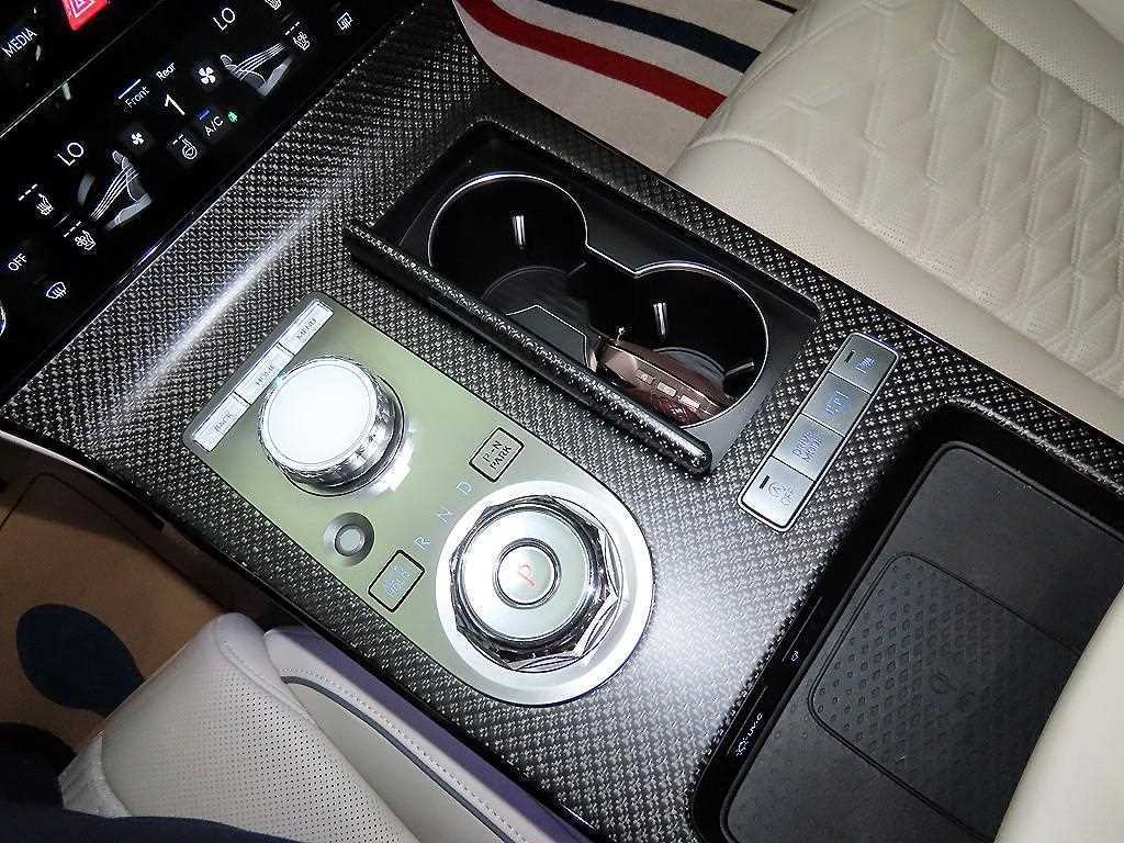 Genesis G80 - Vista 12