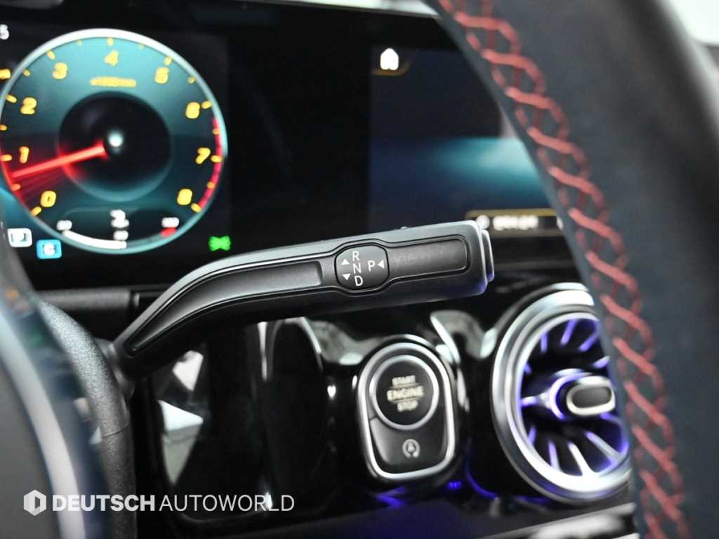 Mercedes Benz GLA Class - Vista 9