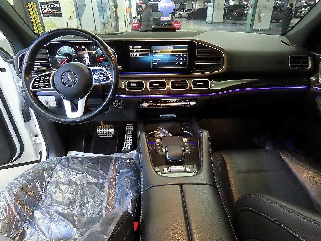 Mercedes Benz GLE Class - Vista 10