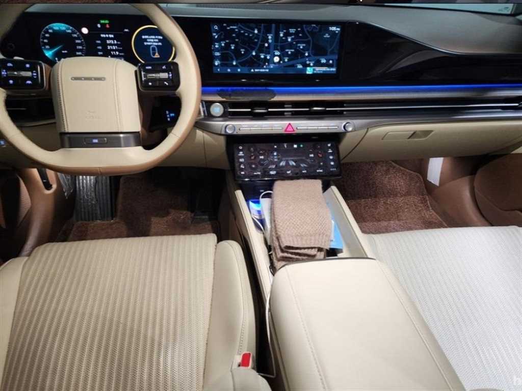 HYUNDAI Grandeur - Vista 10