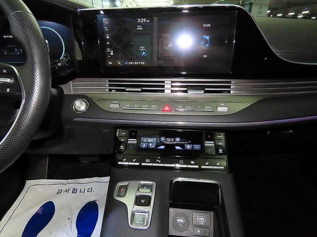 HYUNDAI Grandeur - Vista 11