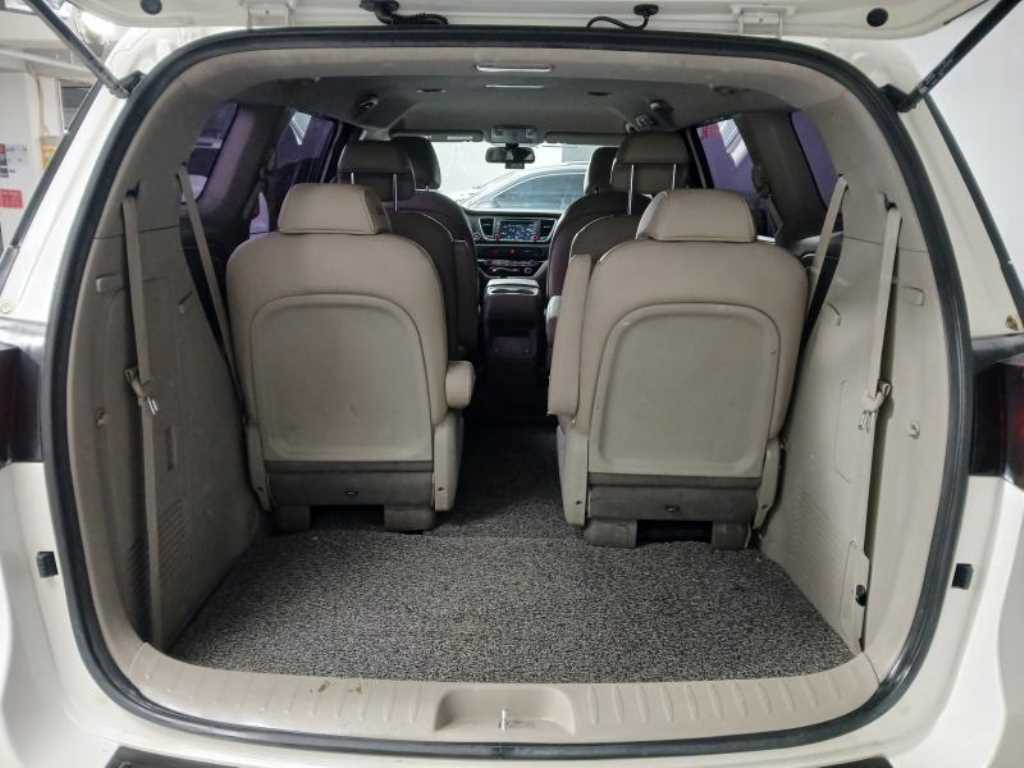 KIA Carnival 2017 - Importación desde Corea - HF Imports Iquique - Foto 18