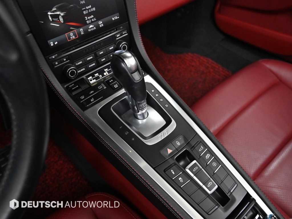 Porsche 718 - Vista 9