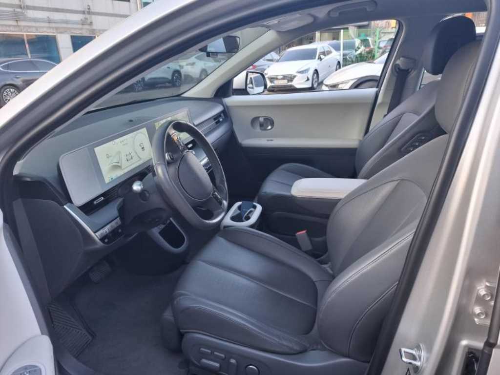 HYUNDAI Ioniq 5 - Vista 6