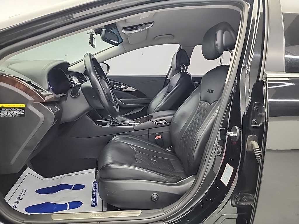 HYUNDAI Aslan - Vista 11