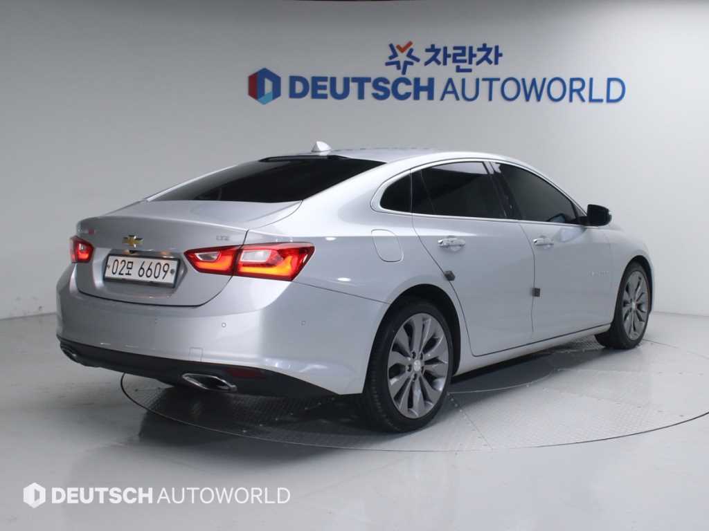 Chevrolet Malibu - Vista 2