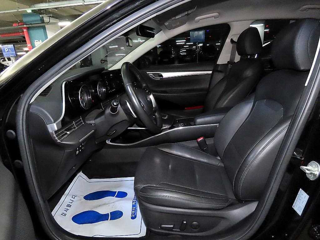 HYUNDAI Grandeur - Vista 6