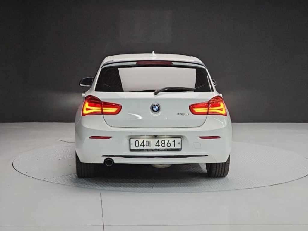 BMW 1 series - Vista 3