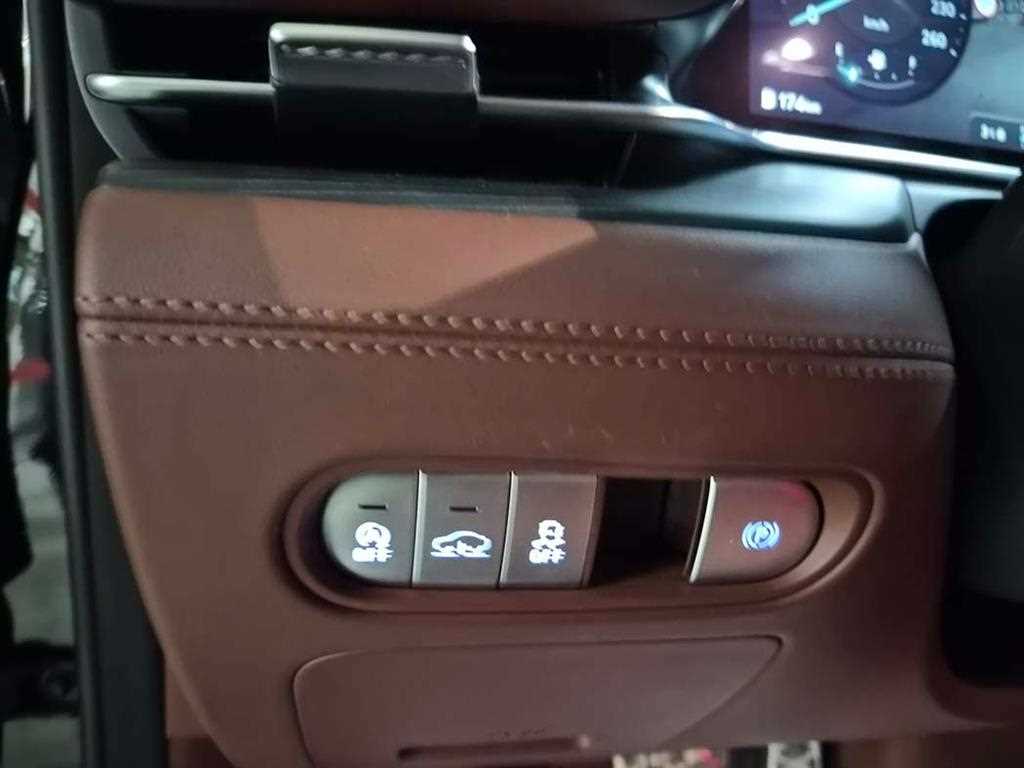 Genesis G90 2022 Negro - Importación desde Corea - HF Imports Iquique - Foto 13