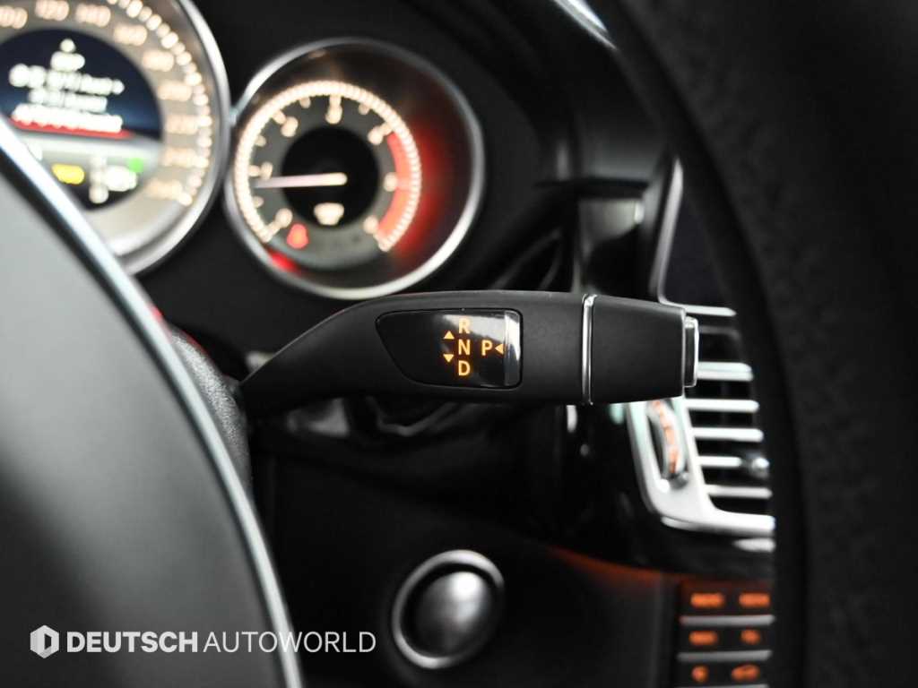 Mercedes Benz CLS Class - Vista 9