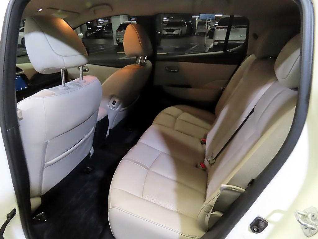 Nissan Leaf - Vista 7