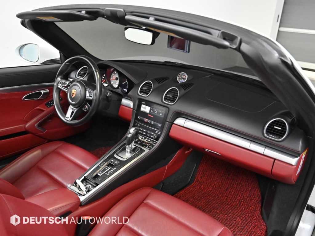 Porsche 718 - Vista 7