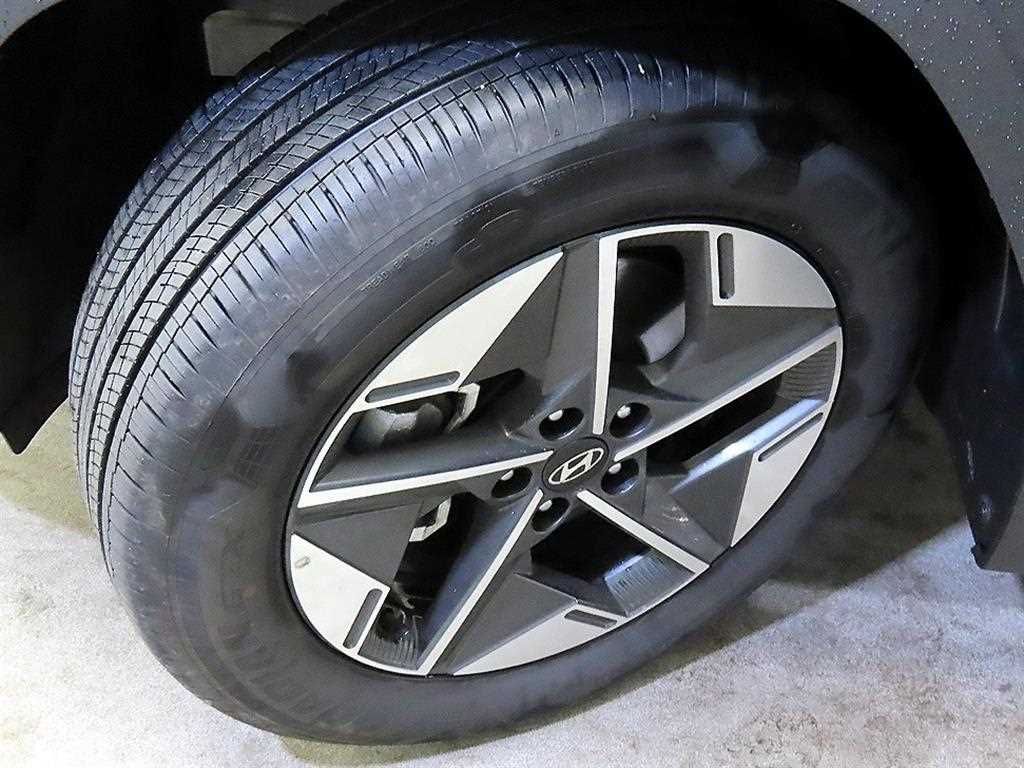 HYUNDAI Tucson - Vista 5