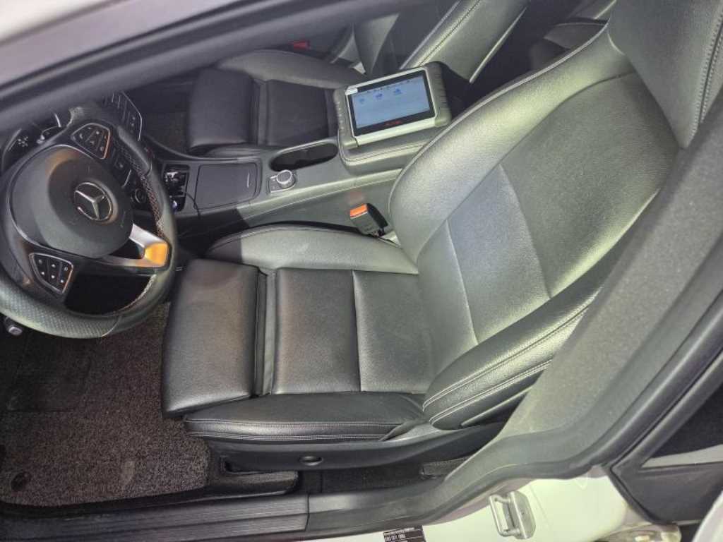 Mercedes Benz CLA Class - Vista 6