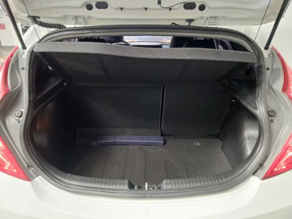 HYUNDAI Accent 2017 Blanco - Importación desde Corea - HF Imports Iquique - Foto 18