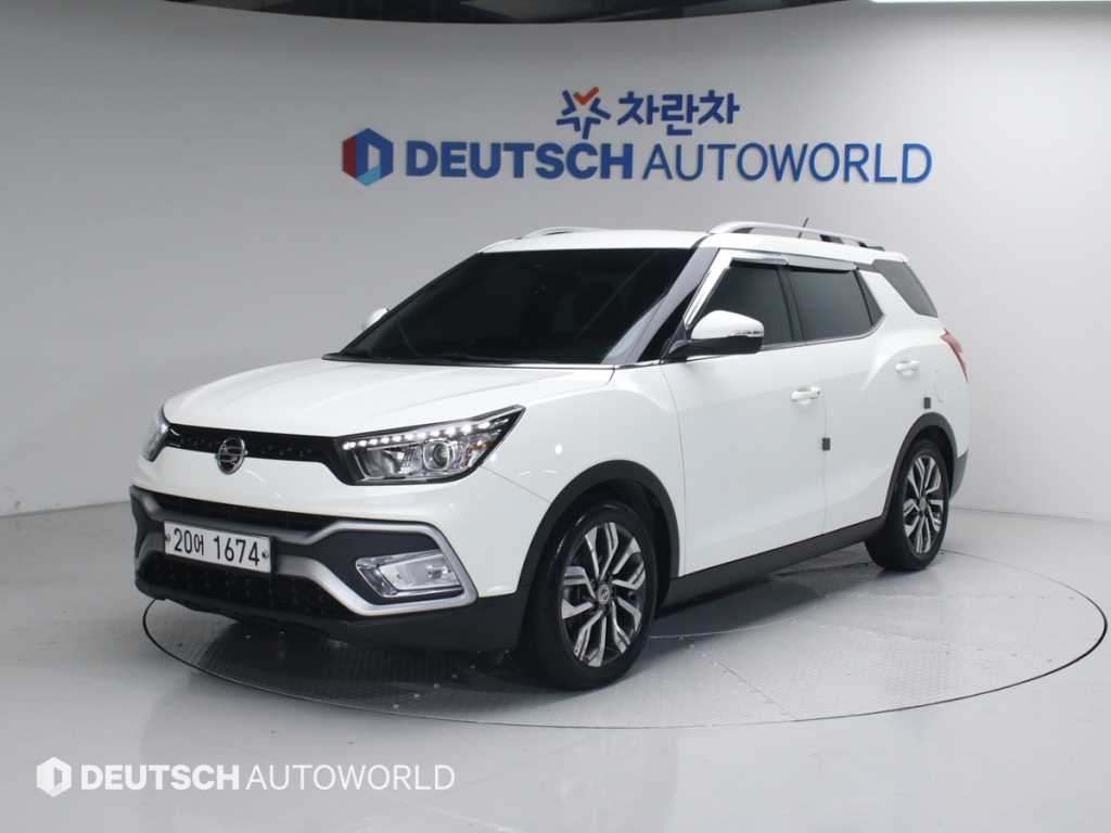 Ssangyong Tivoli 2019 Blanco - Importación desde Corea - HF Imports Iquique - Foto 1