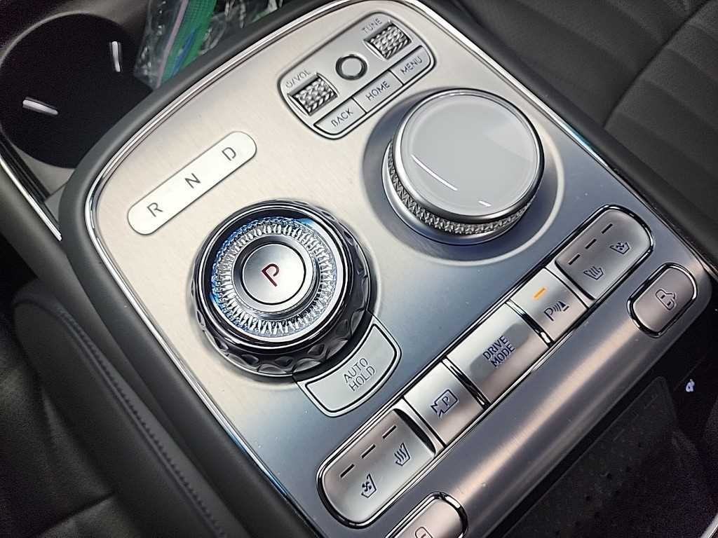 Genesis G90 - Vista 9