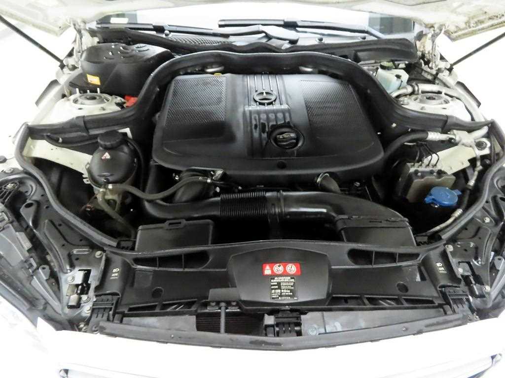 Mercedes Benz E class 2016 Blanco - Importación desde Corea - HF Imports Iquique - Foto 20