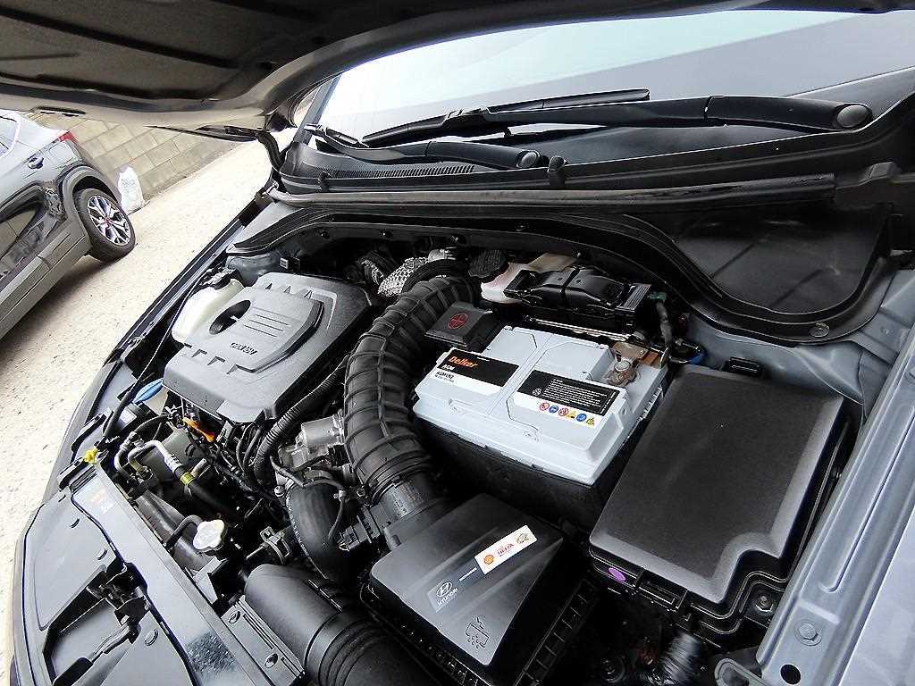 HYUNDAI Avante 2017 Gris - Importación desde Corea - HF Imports Iquique - Foto 17