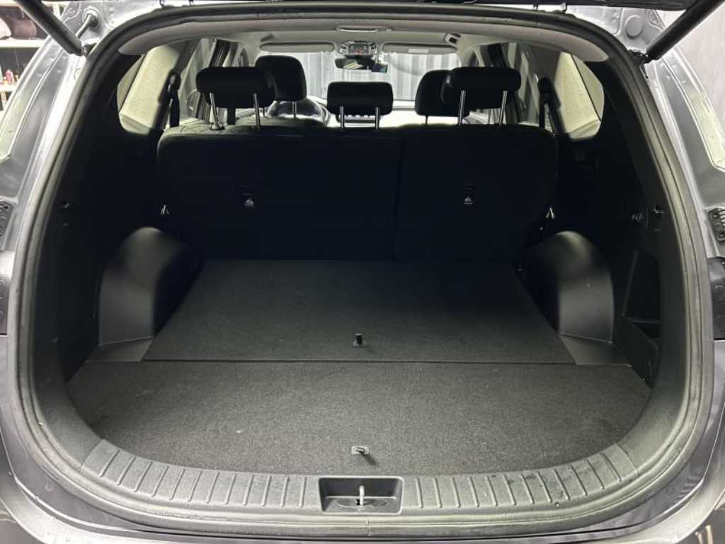 HYUNDAI Santa Fe - Vista 5